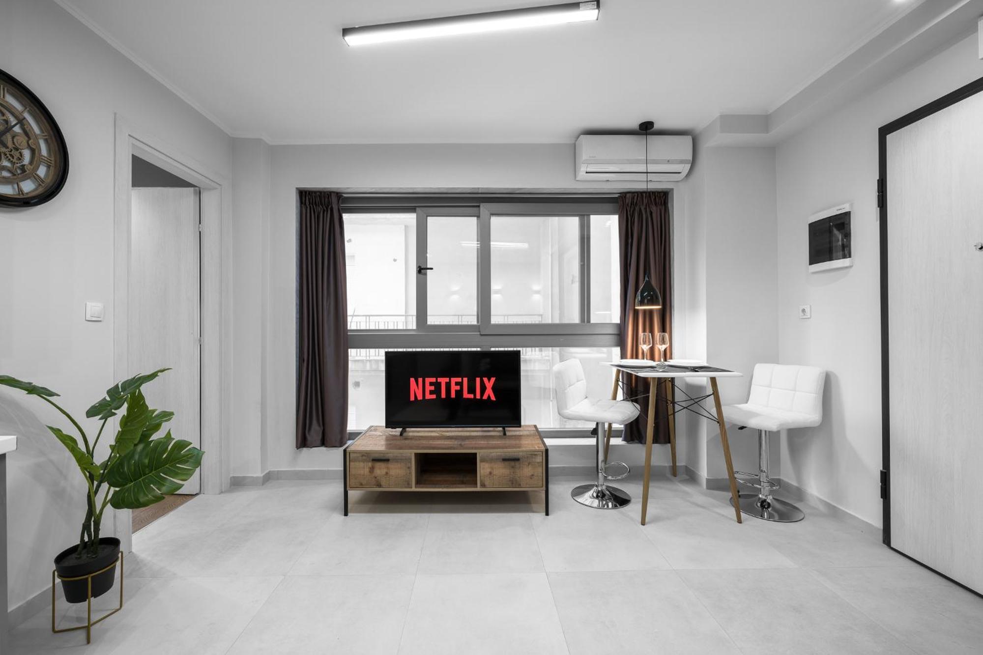 Westay Apartments, The Luxury Апартаменты *